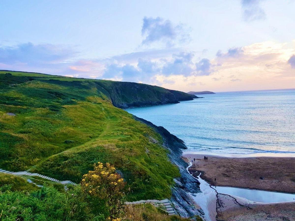 Wild Coastal Retreat At Troed Y Rhiw Aberporth, West Wales别墅 外观 照片